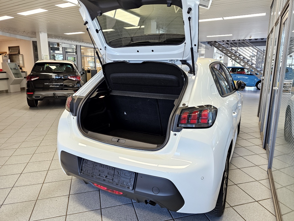 Peugeot 208  bei Hoffmann Automobile in Wolfsburg kaufen und sofort mitnehmen - Bild 2