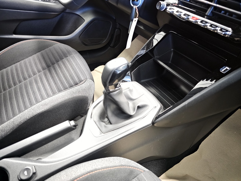 Peugeot 208  bei Hoffmann Automobile in Wolfsburg kaufen und sofort mitnehmen - Bild 6
