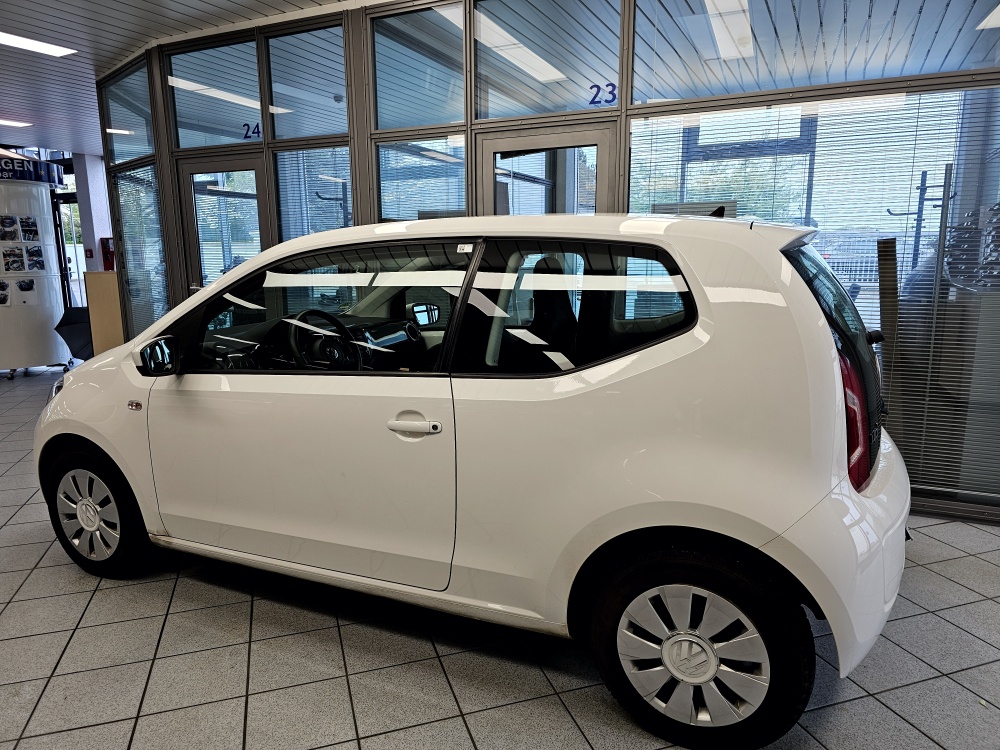VW up!  bei Hoffmann Automobile in Wolfsburg kaufen und sofort mitnehmen - Bild 12