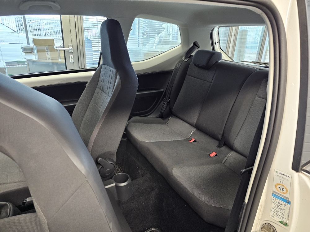 VW up!  bei Hoffmann Automobile in Wolfsburg kaufen und sofort mitnehmen - Bild 4