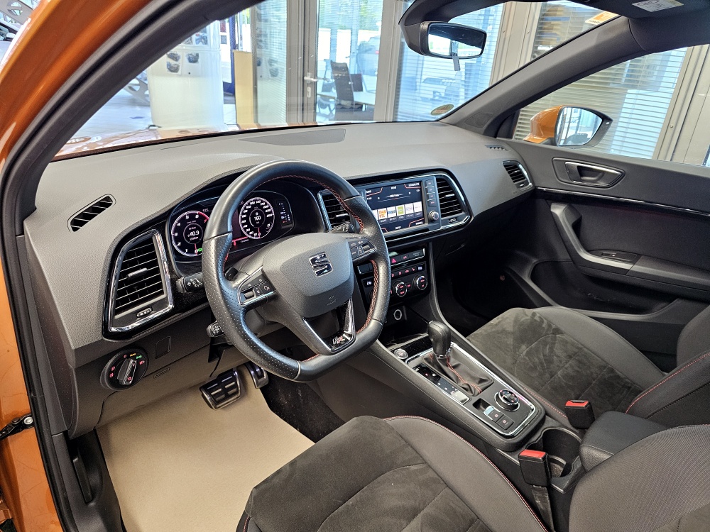 Seat Ateca  bei Hoffmann Automobile in Wolfsburg kaufen und sofort mitnehmen - Bild 17