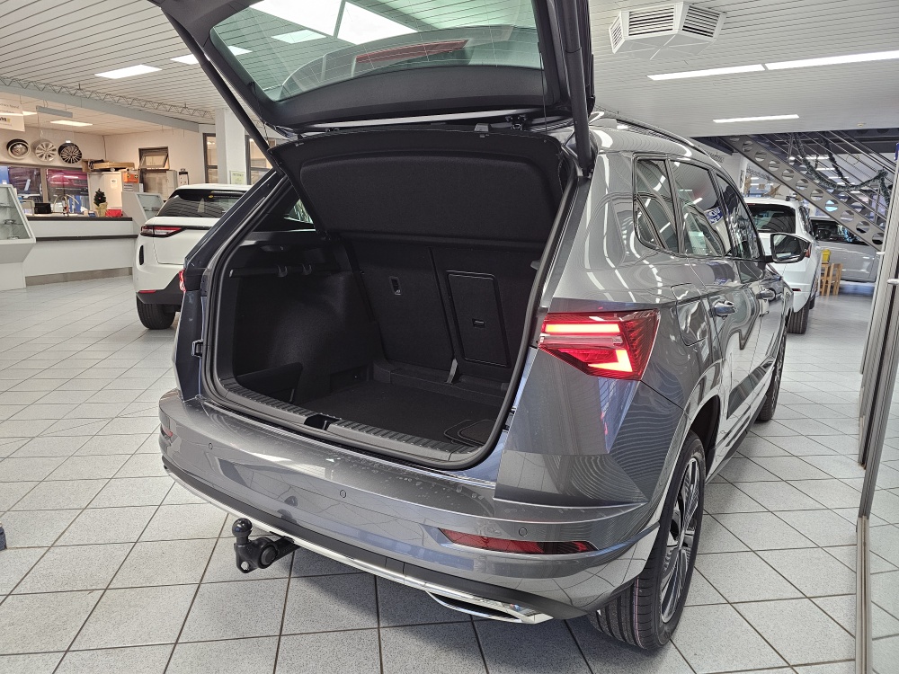 Skoda Karoq  bei Hoffmann Automobile in Wolfsburg kaufen und sofort mitnehmen - Bild 2