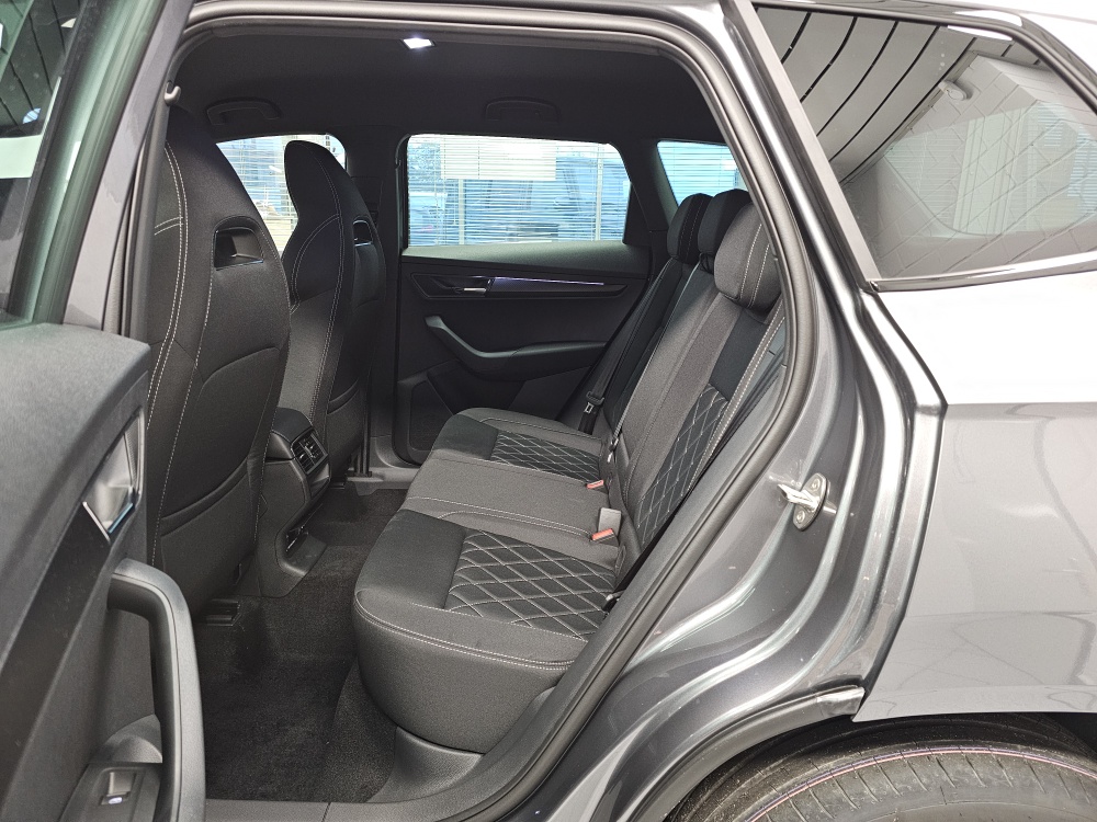 Skoda Karoq  bei Hoffmann Automobile in Wolfsburg kaufen und sofort mitnehmen - Bild 7