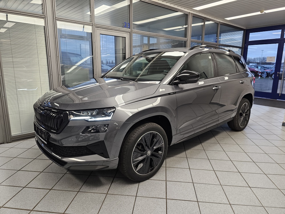 Skoda Karoq Sportline für nur 35.450,- € bei Hoffmann Automobile in Wolfsburg kaufen und sofort mitnehmen
