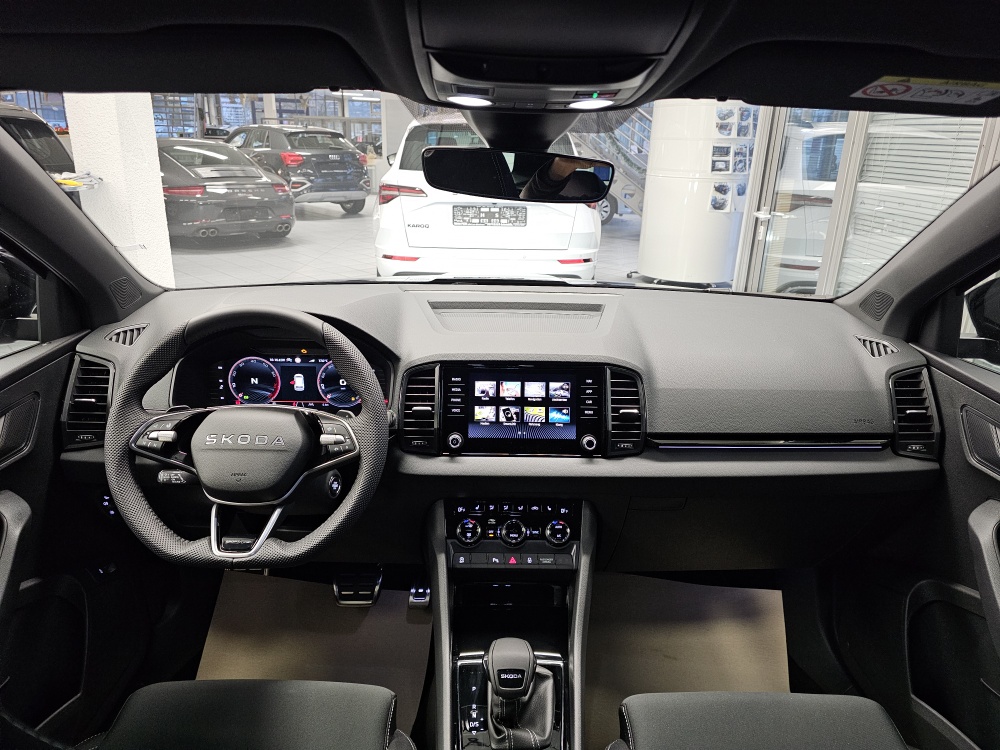 Skoda Karoq  bei Hoffmann Automobile in Wolfsburg kaufen und sofort mitnehmen - Bild 9