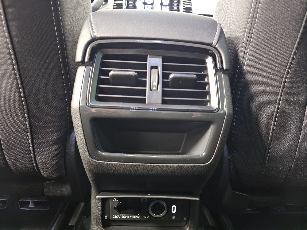 Skoda Karoq  bei Hoffmann Automobile in Wolfsburg kaufen und sofort mitnehmen - Bild 8