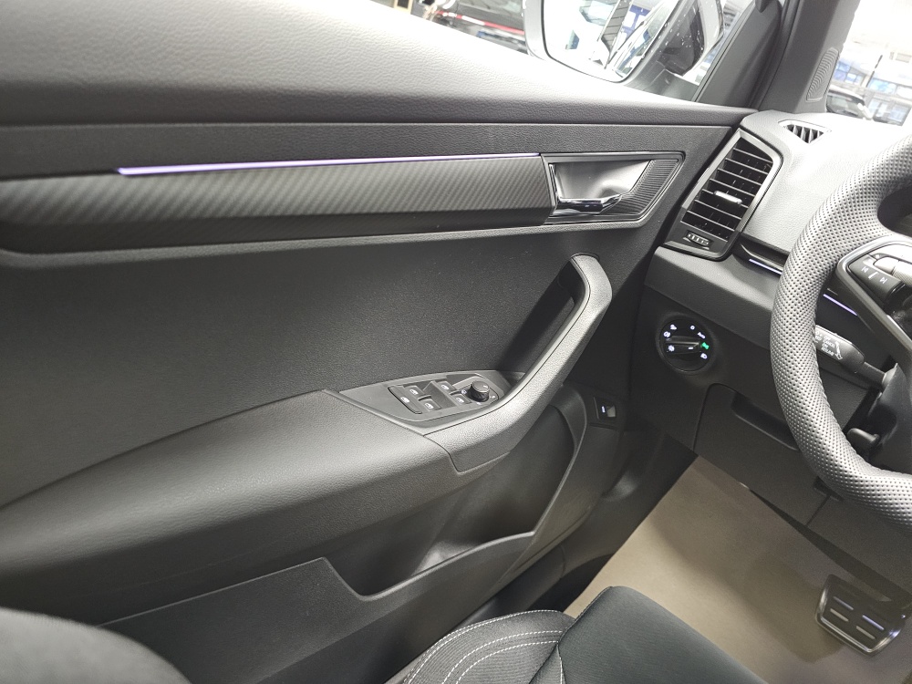 Skoda Karoq  bei Hoffmann Automobile in Wolfsburg kaufen und sofort mitnehmen - Bild 24