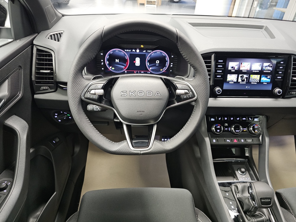 Skoda Karoq  bei Hoffmann Automobile in Wolfsburg kaufen und sofort mitnehmen - Bild 25