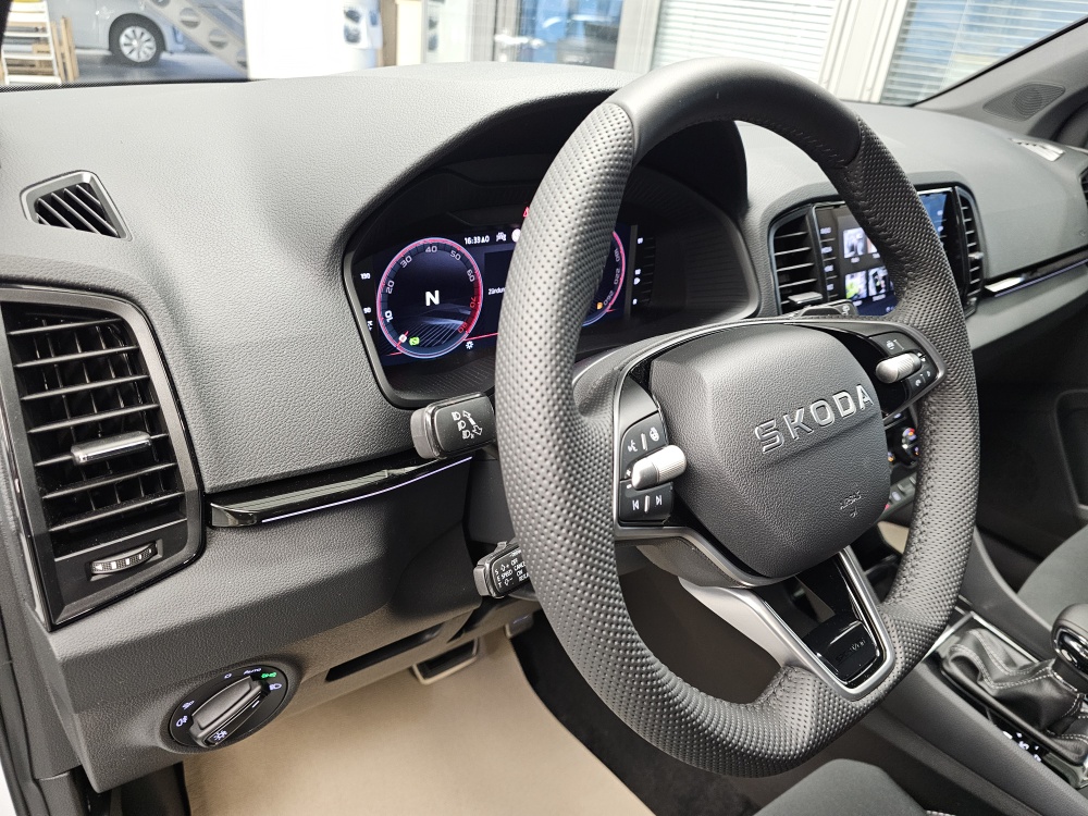 Skoda Karoq  bei Hoffmann Automobile in Wolfsburg kaufen und sofort mitnehmen - Bild 26