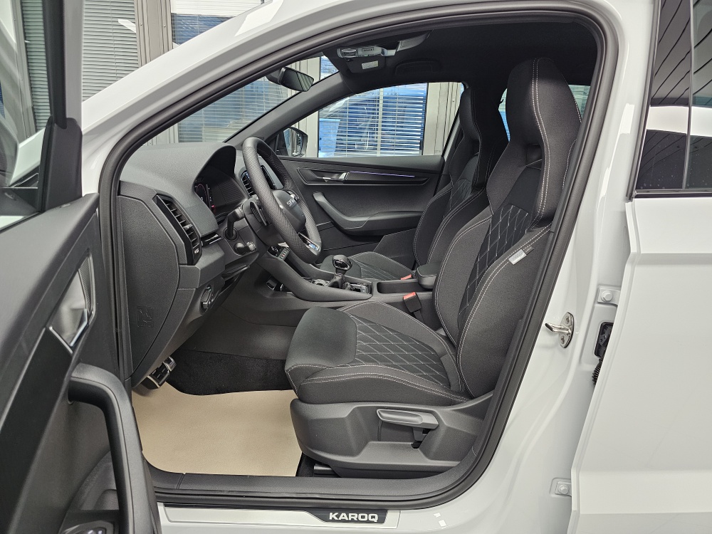 Skoda Karoq  bei Hoffmann Automobile in Wolfsburg kaufen und sofort mitnehmen - Bild 27