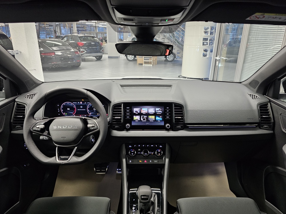 Skoda Karoq  bei Hoffmann Automobile in Wolfsburg kaufen und sofort mitnehmen - Bild 9