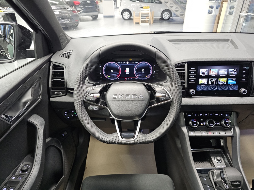 Skoda Karoq  bei Hoffmann Automobile in Wolfsburg kaufen und sofort mitnehmen - Bild 26
