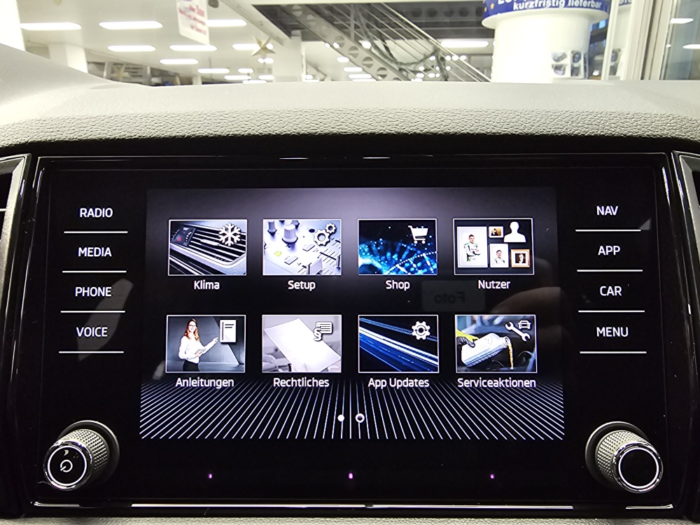 Skoda Karoq  bei Hoffmann Automobile in Wolfsburg kaufen und sofort mitnehmen - Bild 14