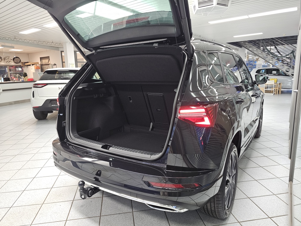 Skoda Karoq  bei Hoffmann Automobile in Wolfsburg kaufen und sofort mitnehmen - Bild 2