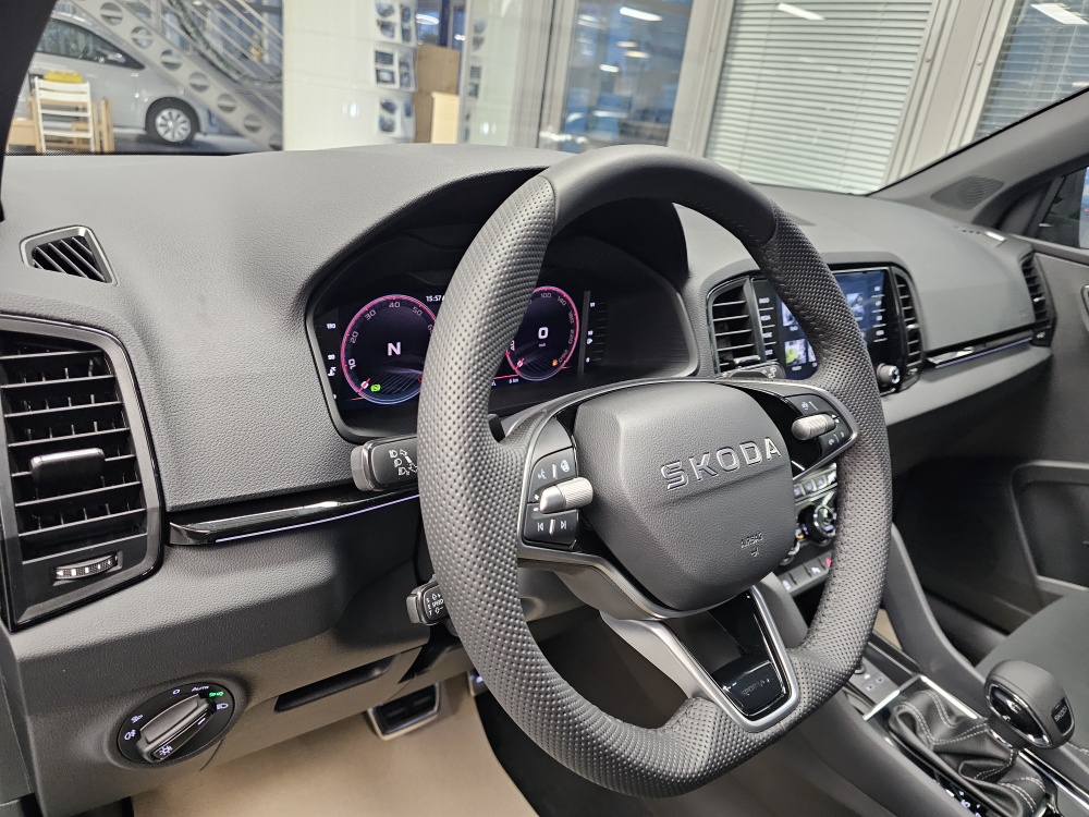 Skoda Karoq  bei Hoffmann Automobile in Wolfsburg kaufen und sofort mitnehmen - Bild 27