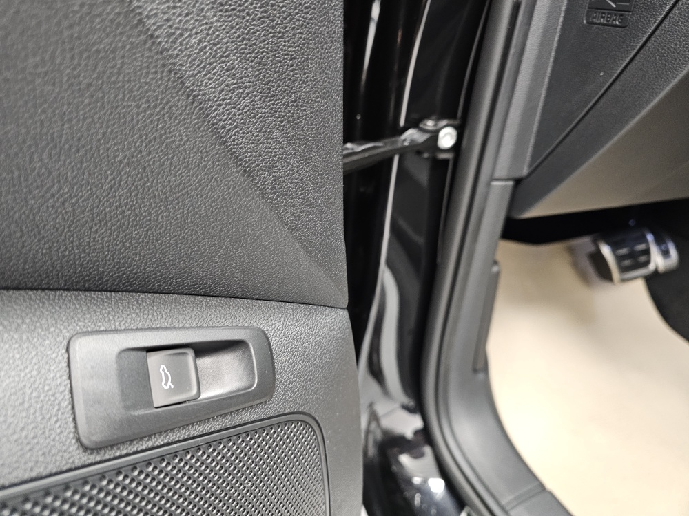 Skoda Karoq  bei Hoffmann Automobile in Wolfsburg kaufen und sofort mitnehmen - Bild 29