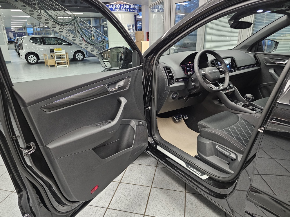 Skoda Karoq  bei Hoffmann Automobile in Wolfsburg kaufen und sofort mitnehmen - Bild 31