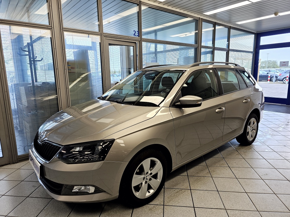 Skoda Fabia Combi Ambition für nur 9.800,- € bei Hoffmann Automobile in Wolfsburg kaufen und sofort mitnehmen