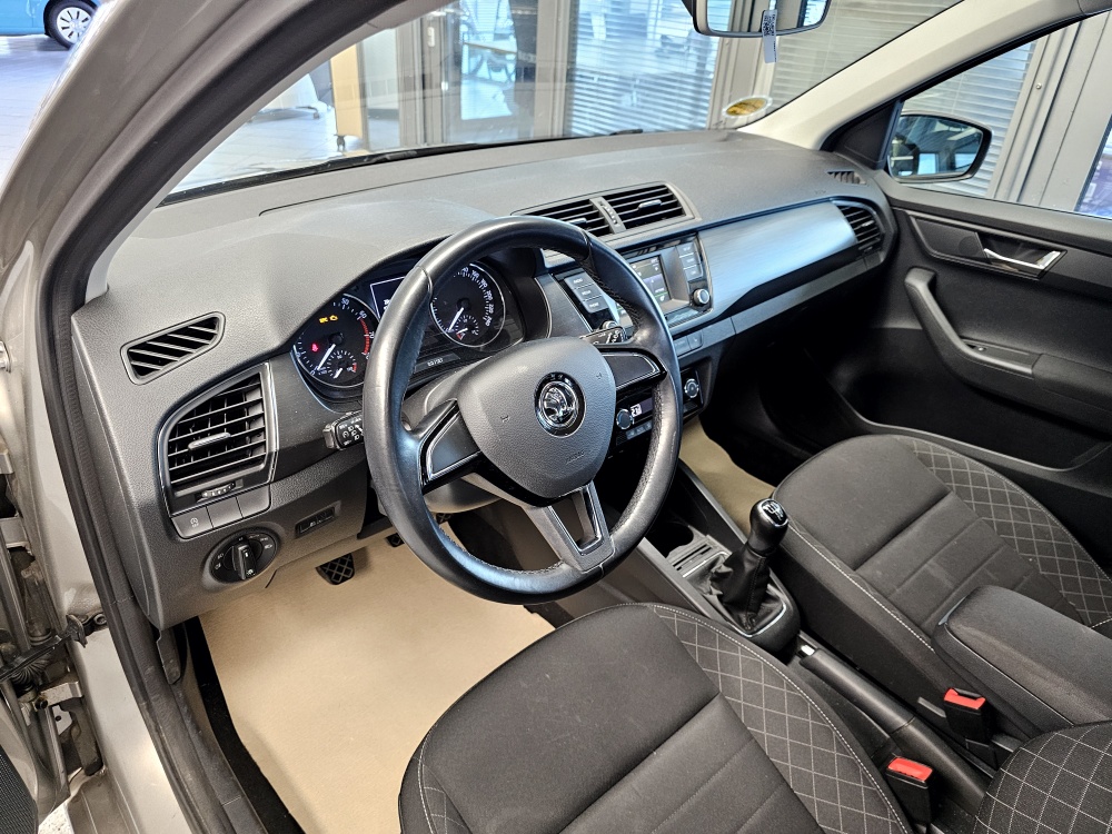 Skoda Fabia Combi  bei Hoffmann Automobile in Wolfsburg kaufen und sofort mitnehmen - Bild 11