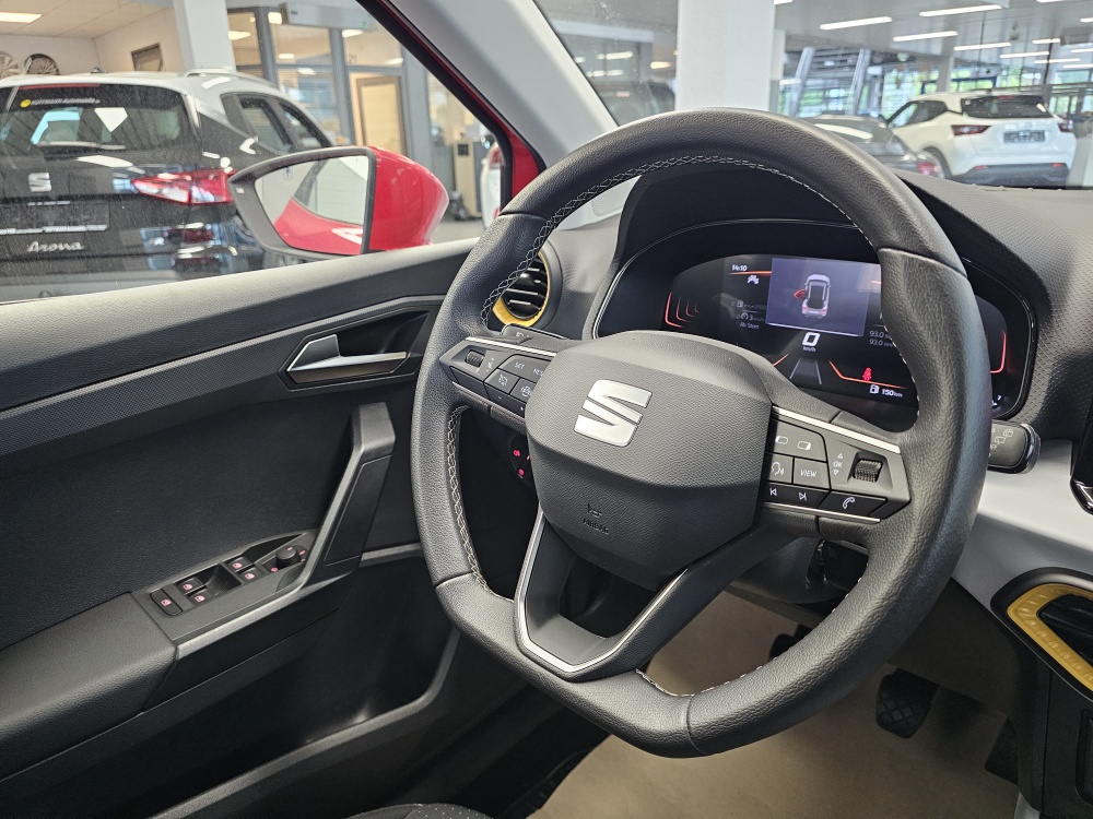 Seat Arona  bei Hoffmann Automobile in Wolfsburg kaufen und sofort mitnehmen - Bild 11