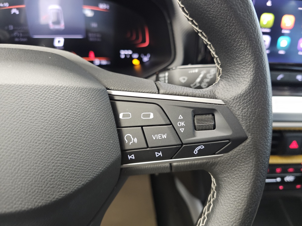 Seat Arona  bei Hoffmann Automobile in Wolfsburg kaufen und sofort mitnehmen - Bild 13