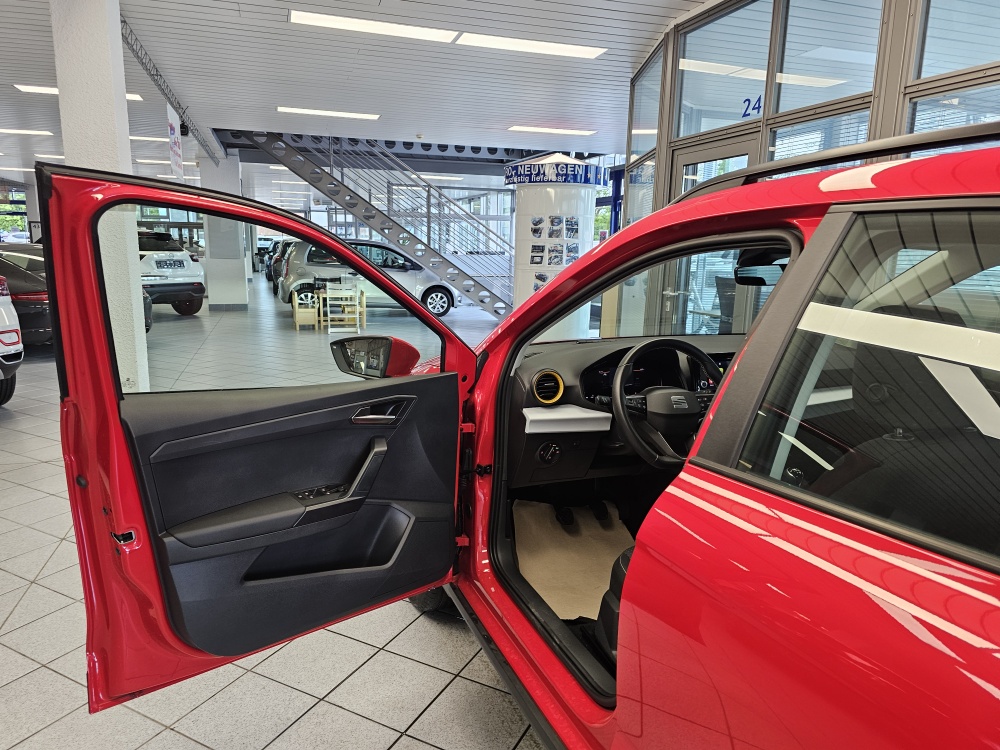 Seat Arona  bei Hoffmann Automobile in Wolfsburg kaufen und sofort mitnehmen - Bild 17
