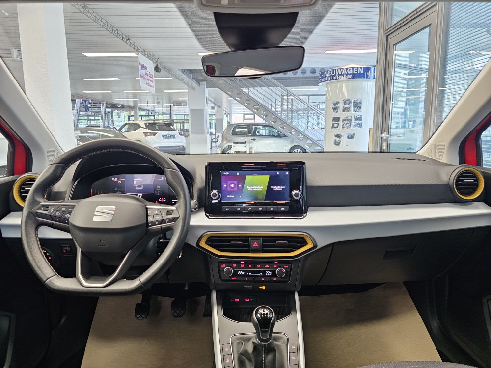 Seat Arona  bei Hoffmann Automobile in Wolfsburg kaufen und sofort mitnehmen - Bild 5