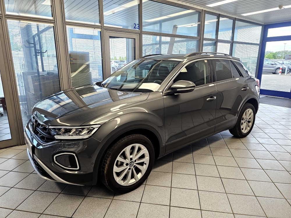 VW T-Roc Life für nur 24.350,- € bei Hoffmann Automobile in Wolfsburg kaufen und sofort mitnehmen