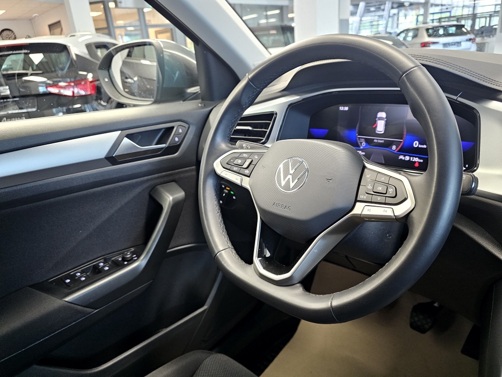 VW T-Roc  bei Hoffmann Automobile in Wolfsburg kaufen und sofort mitnehmen - Bild 13