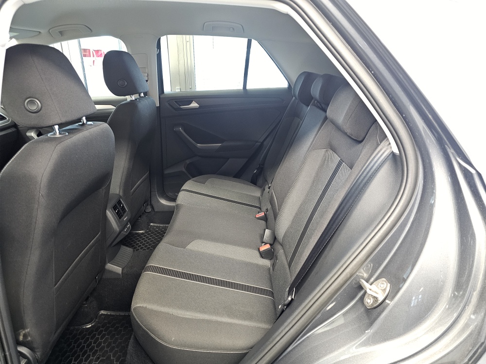 VW T-Roc  bei Hoffmann Automobile in Wolfsburg kaufen und sofort mitnehmen - Bild 4