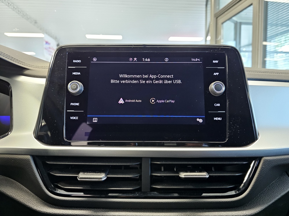 VW T-Roc  bei Hoffmann Automobile in Wolfsburg kaufen und sofort mitnehmen - Bild 7