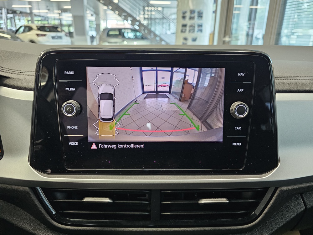 VW T-Roc  bei Hoffmann Automobile in Wolfsburg kaufen und sofort mitnehmen - Bild 12