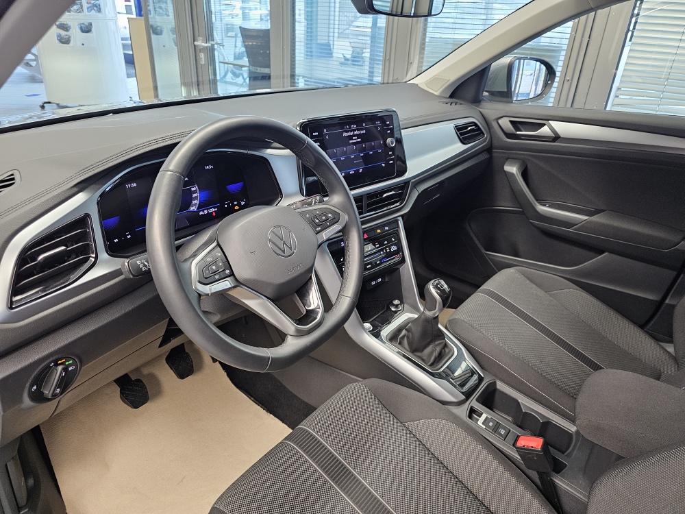 VW T-Roc  bei Hoffmann Automobile in Wolfsburg kaufen und sofort mitnehmen - Bild 17