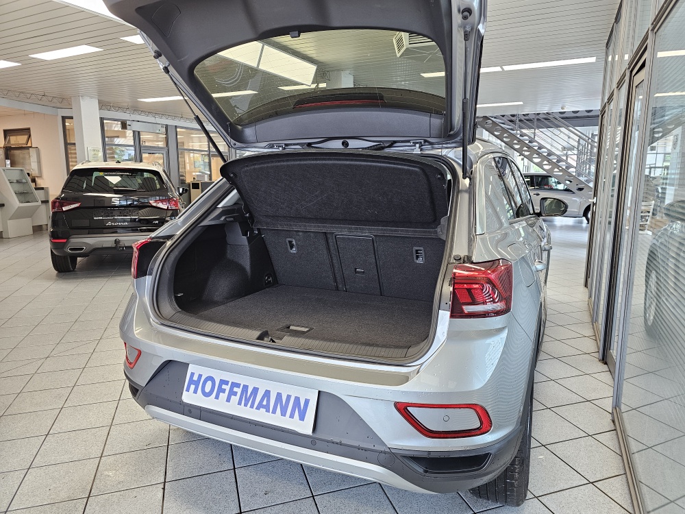 VW T-Roc  bei Hoffmann Automobile in Wolfsburg kaufen und sofort mitnehmen - Bild 2