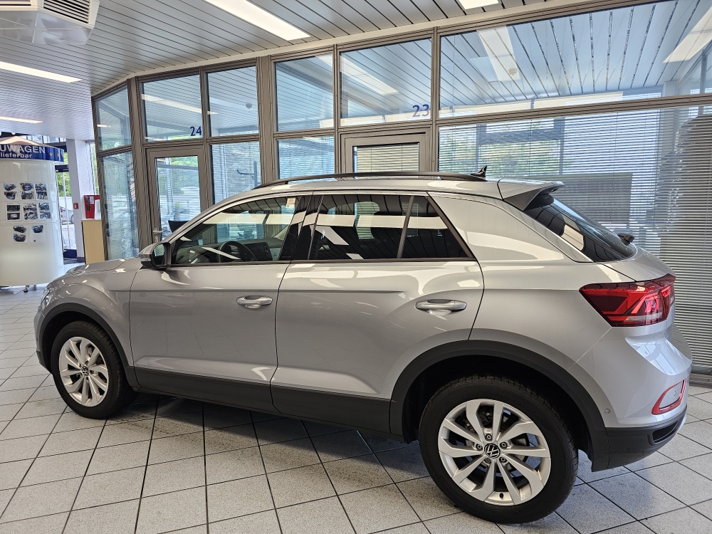 VW T-Roc  bei Hoffmann Automobile in Wolfsburg kaufen und sofort mitnehmen - Bild 20