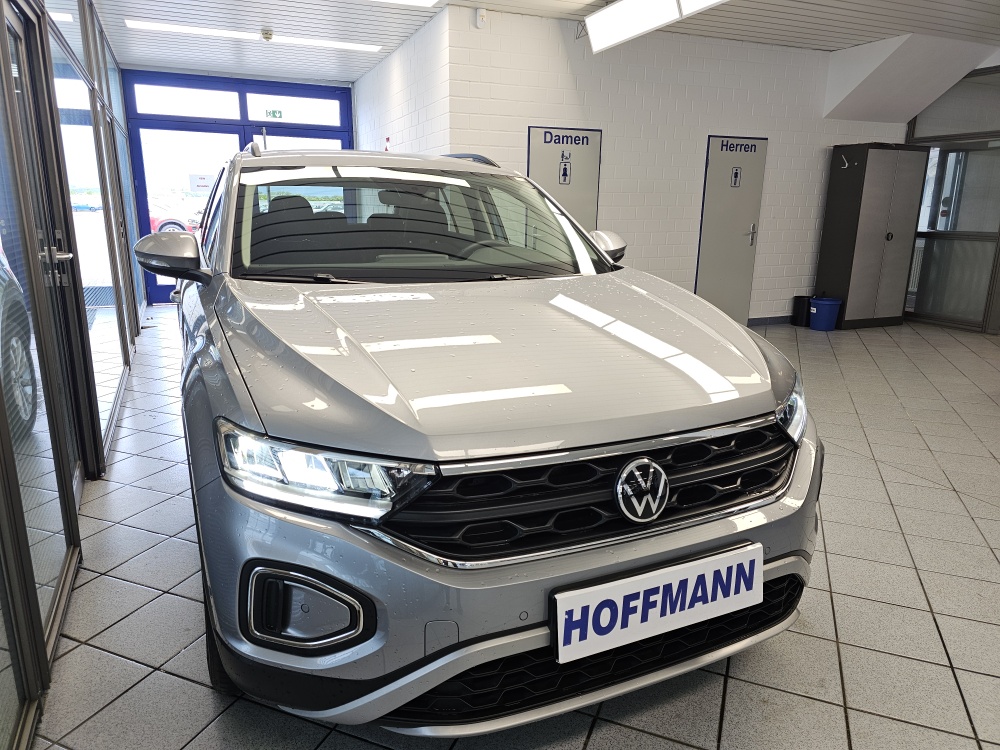 VW T-Roc  bei Hoffmann Automobile in Wolfsburg kaufen und sofort mitnehmen - Bild 23