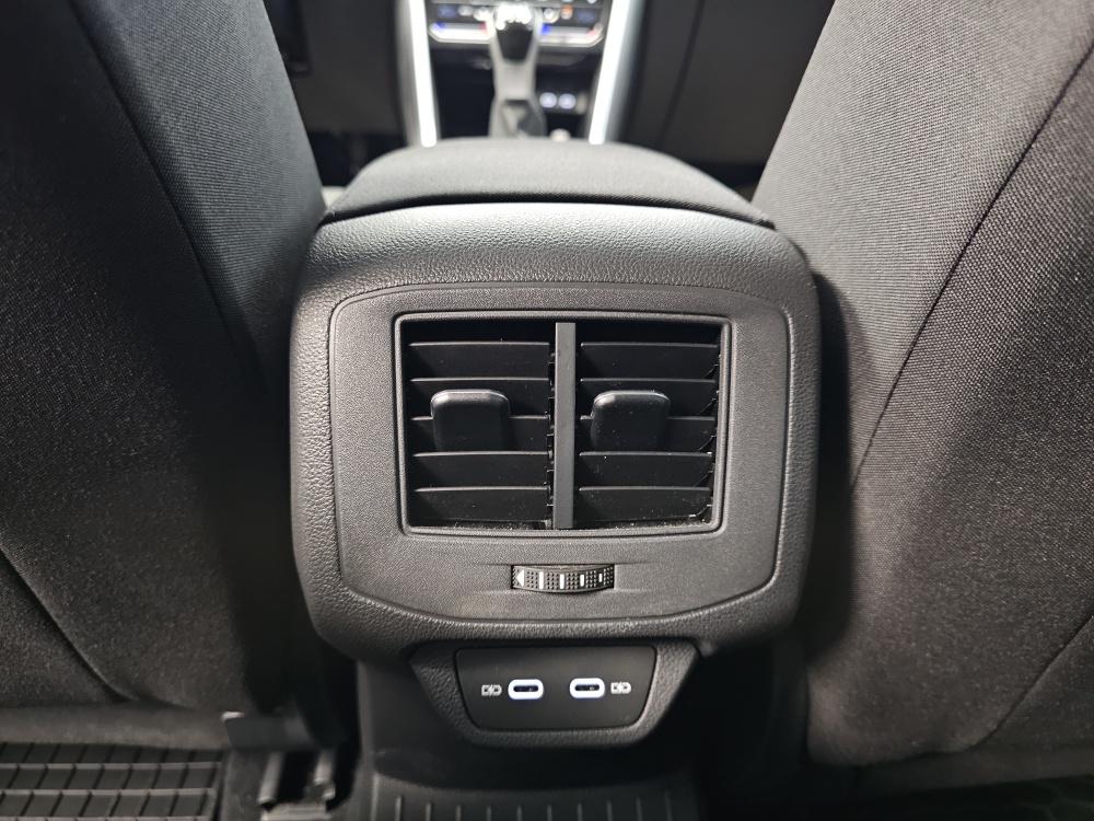 VW T-Roc  bei Hoffmann Automobile in Wolfsburg kaufen und sofort mitnehmen - Bild 6