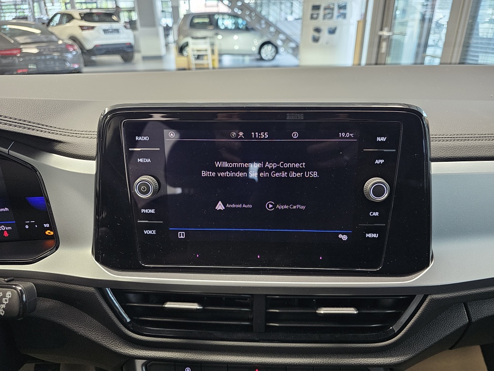 VW T-Roc  bei Hoffmann Automobile in Wolfsburg kaufen und sofort mitnehmen - Bild 8