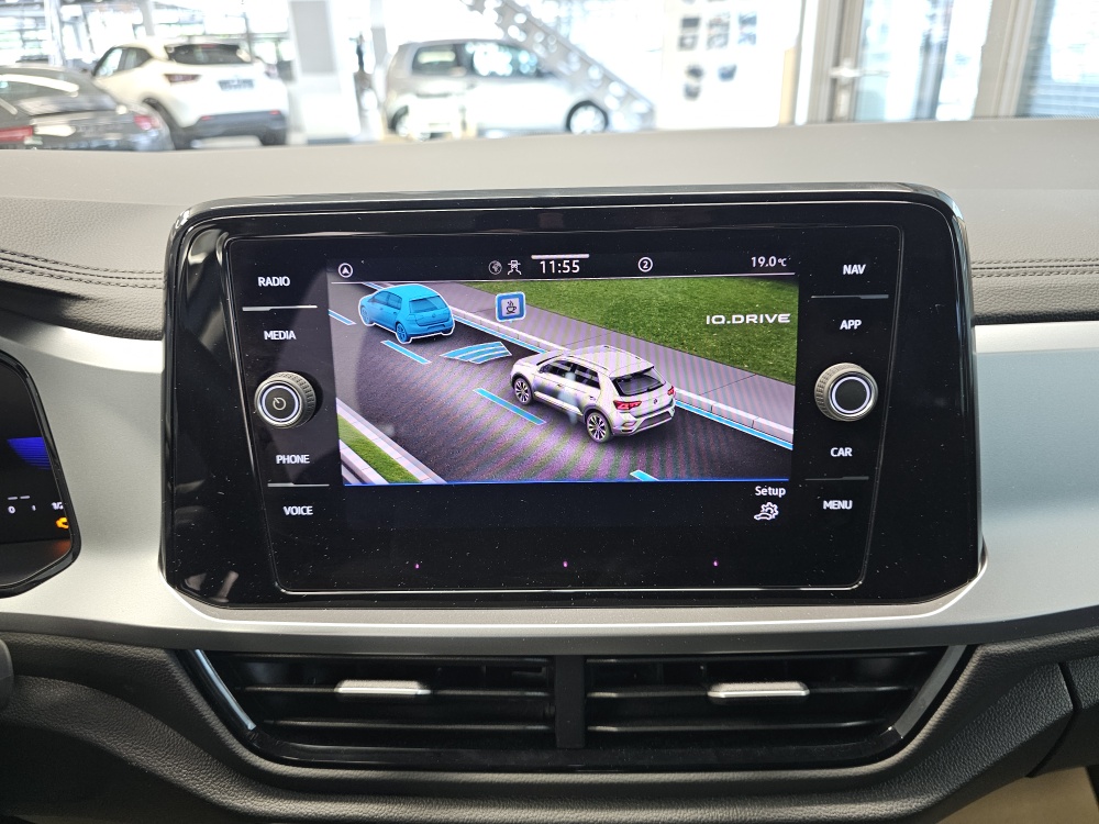 VW T-Roc  bei Hoffmann Automobile in Wolfsburg kaufen und sofort mitnehmen - Bild 9