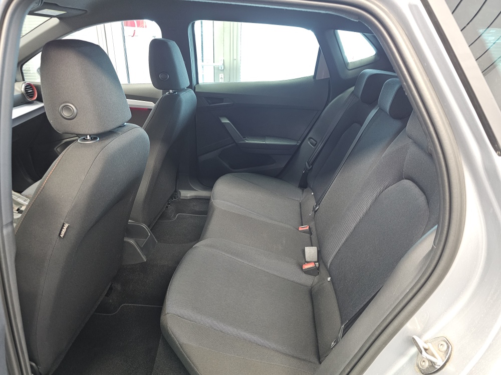 Seat Ibiza  bei Hoffmann Automobile in Wolfsburg kaufen und sofort mitnehmen - Bild 4