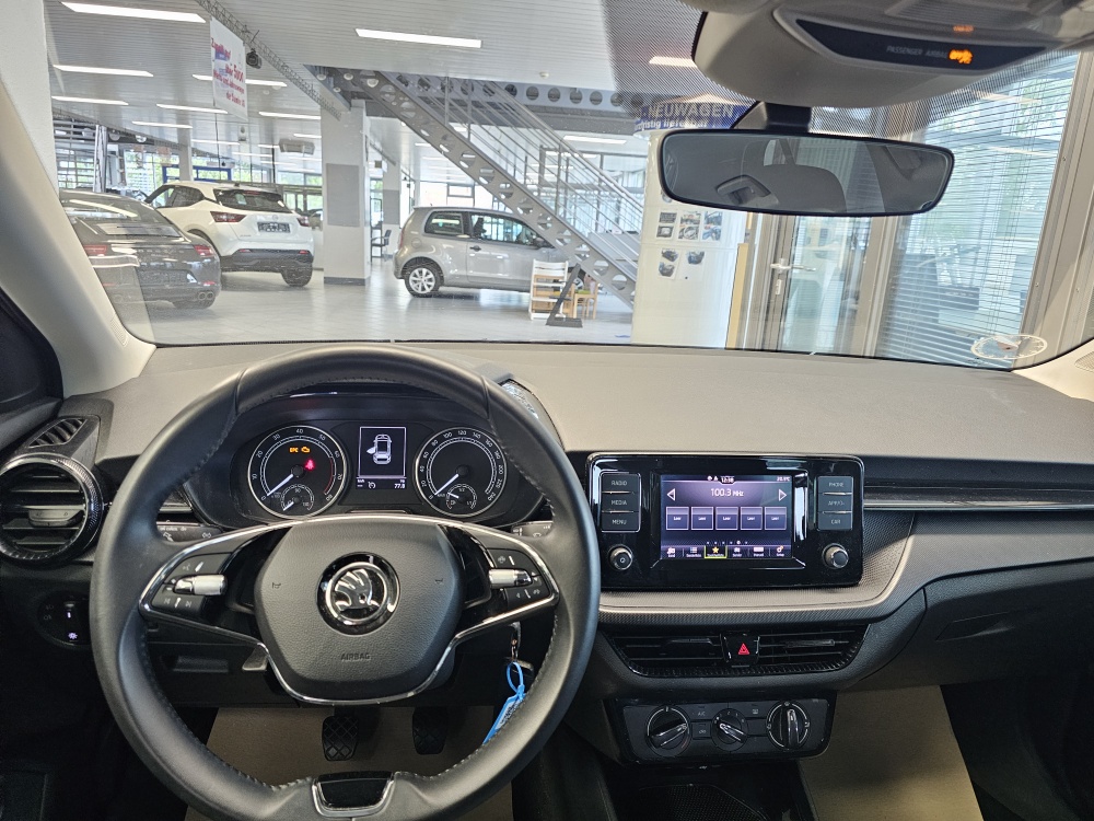 Skoda Fabia  bei Hoffmann Automobile in Wolfsburg kaufen und sofort mitnehmen - Bild 13