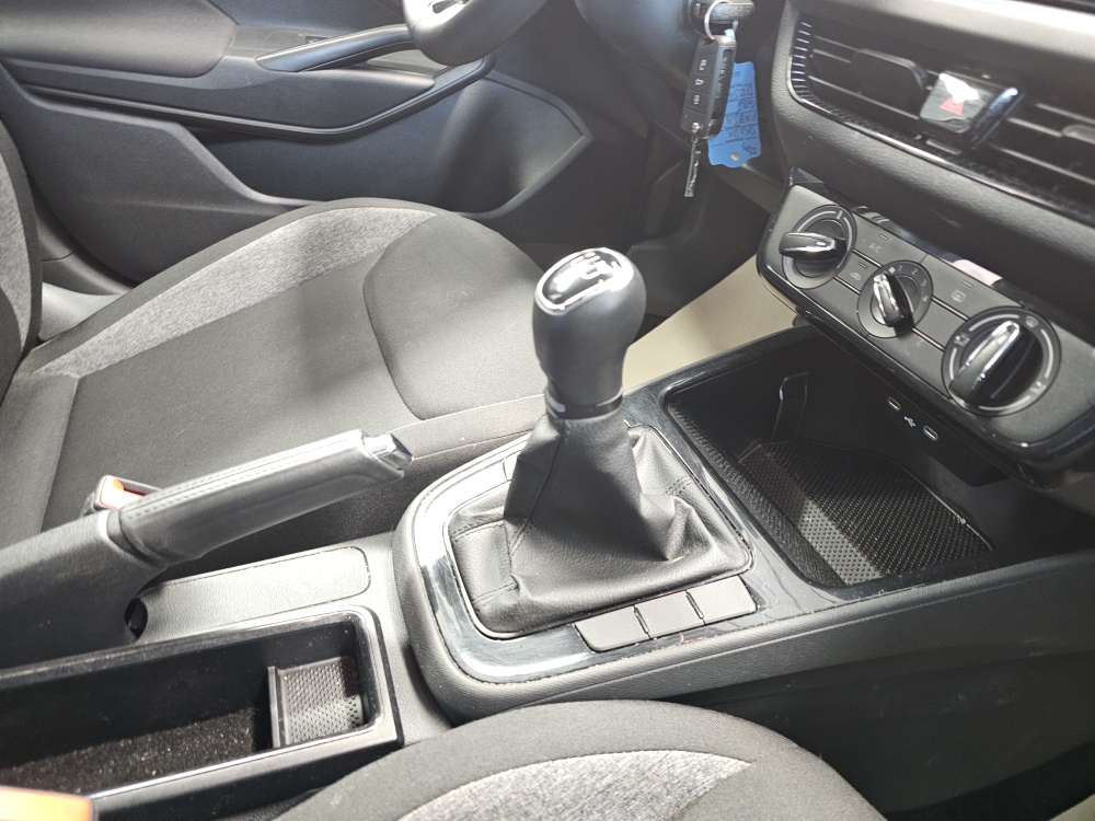 Skoda Fabia  bei Hoffmann Automobile in Wolfsburg kaufen und sofort mitnehmen - Bild 6