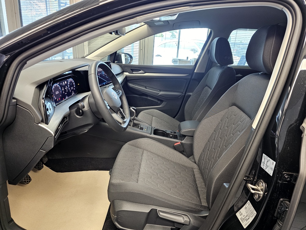 VW Golf Variant  bei Hoffmann Automobile in Wolfsburg kaufen und sofort mitnehmen - Bild 19