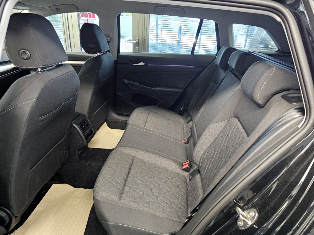 VW Golf Variant  bei Hoffmann Automobile in Wolfsburg kaufen und sofort mitnehmen - Bild 5