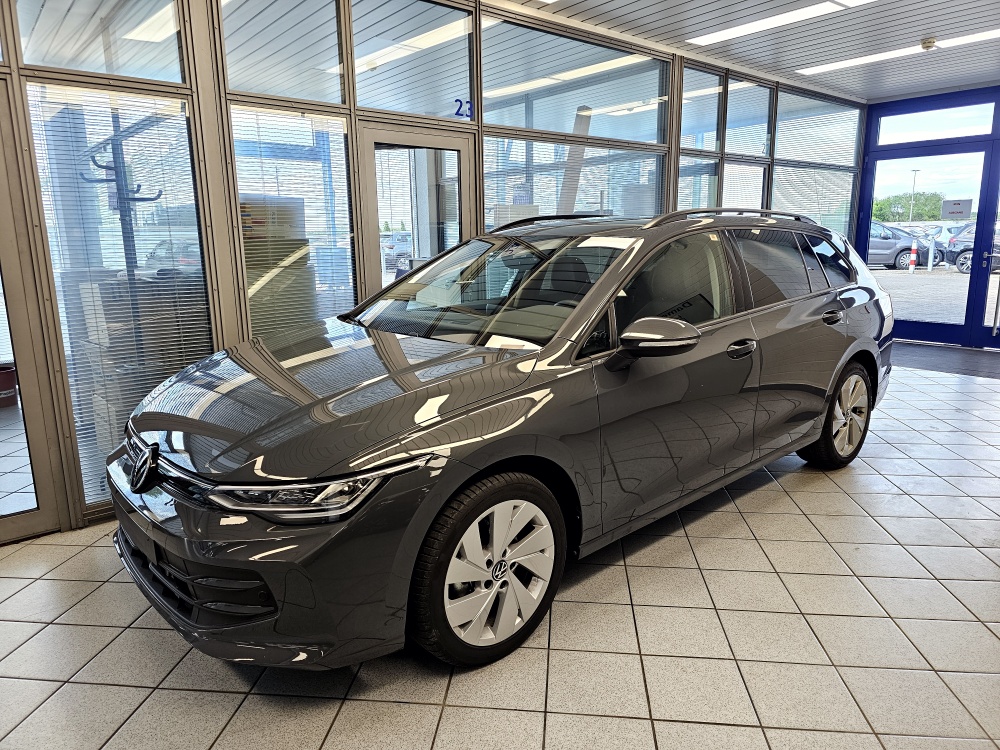 VW Golf Variant Life für nur 24.950,- € bei Hoffmann Automobile in Wolfsburg kaufen und sofort mitnehmen