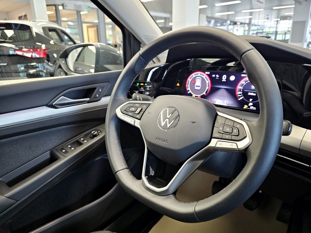 VW Golf Variant  bei Hoffmann Automobile in Wolfsburg kaufen und sofort mitnehmen - Bild 14