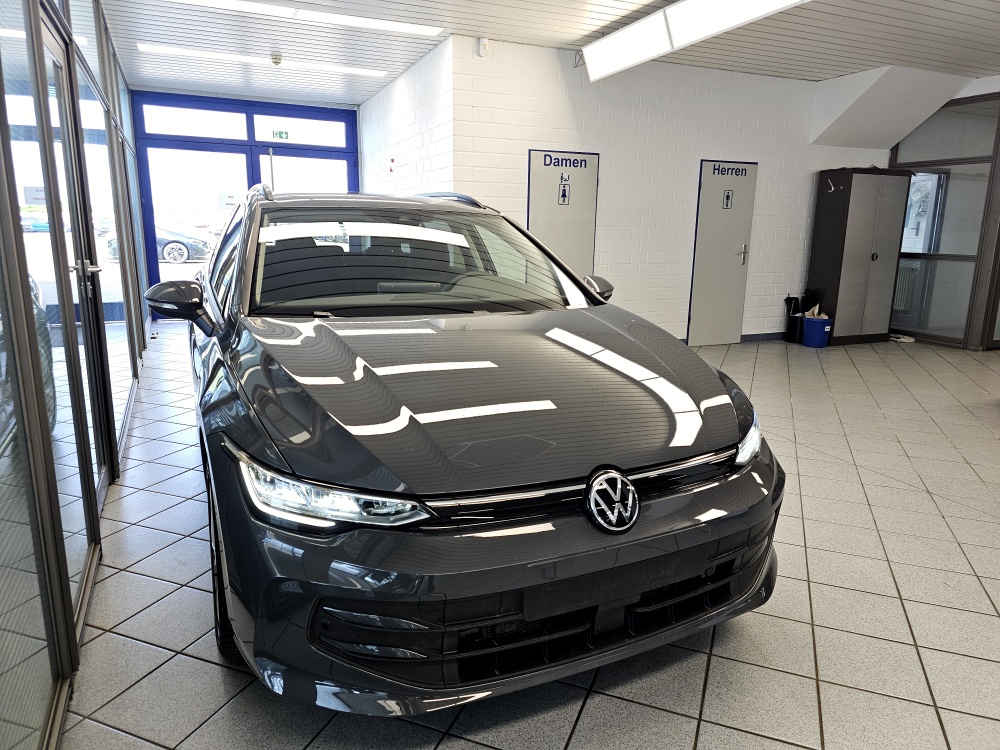 VW Golf Variant  bei Hoffmann Automobile in Wolfsburg kaufen und sofort mitnehmen - Bild 24