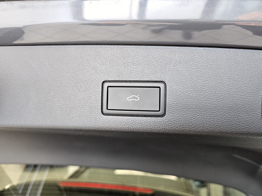VW Golf Variant  bei Hoffmann Automobile in Wolfsburg kaufen und sofort mitnehmen - Bild 3