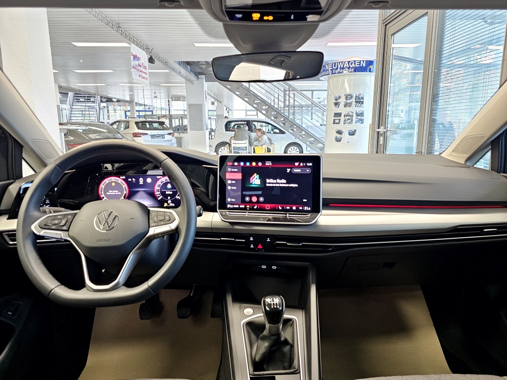 VW Golf Variant  bei Hoffmann Automobile in Wolfsburg kaufen und sofort mitnehmen - Bild 6