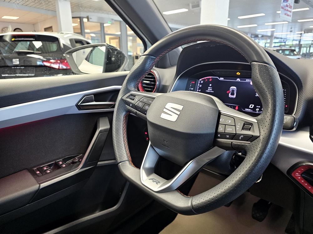 Seat Arona  bei Hoffmann Automobile in Wolfsburg kaufen und sofort mitnehmen - Bild 14